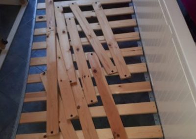 cimici nelle doghe del letto